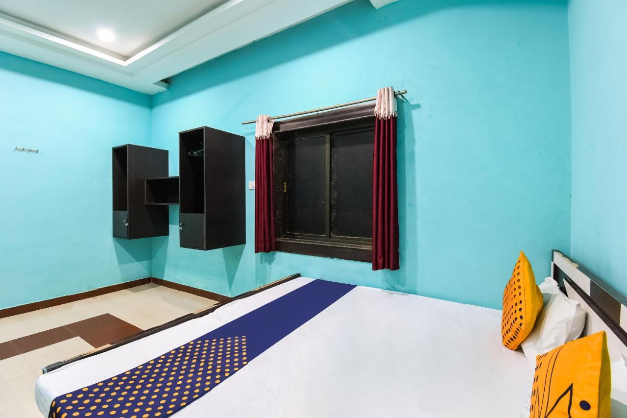 Spot On 67031 Hotel Sangam Palace Rāipur Exteriör bild
