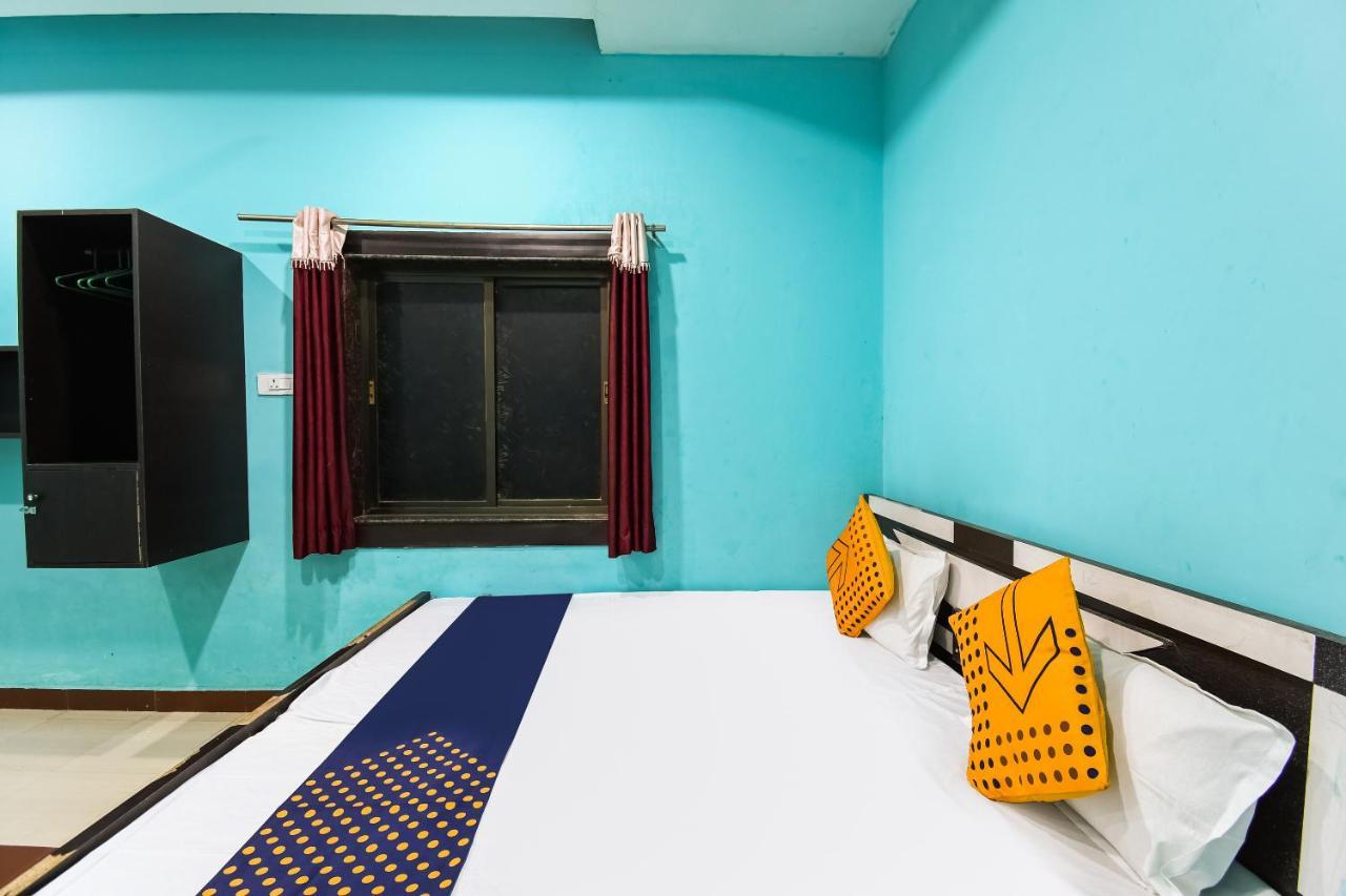 Spot On 67031 Hotel Sangam Palace Rāipur Exteriör bild